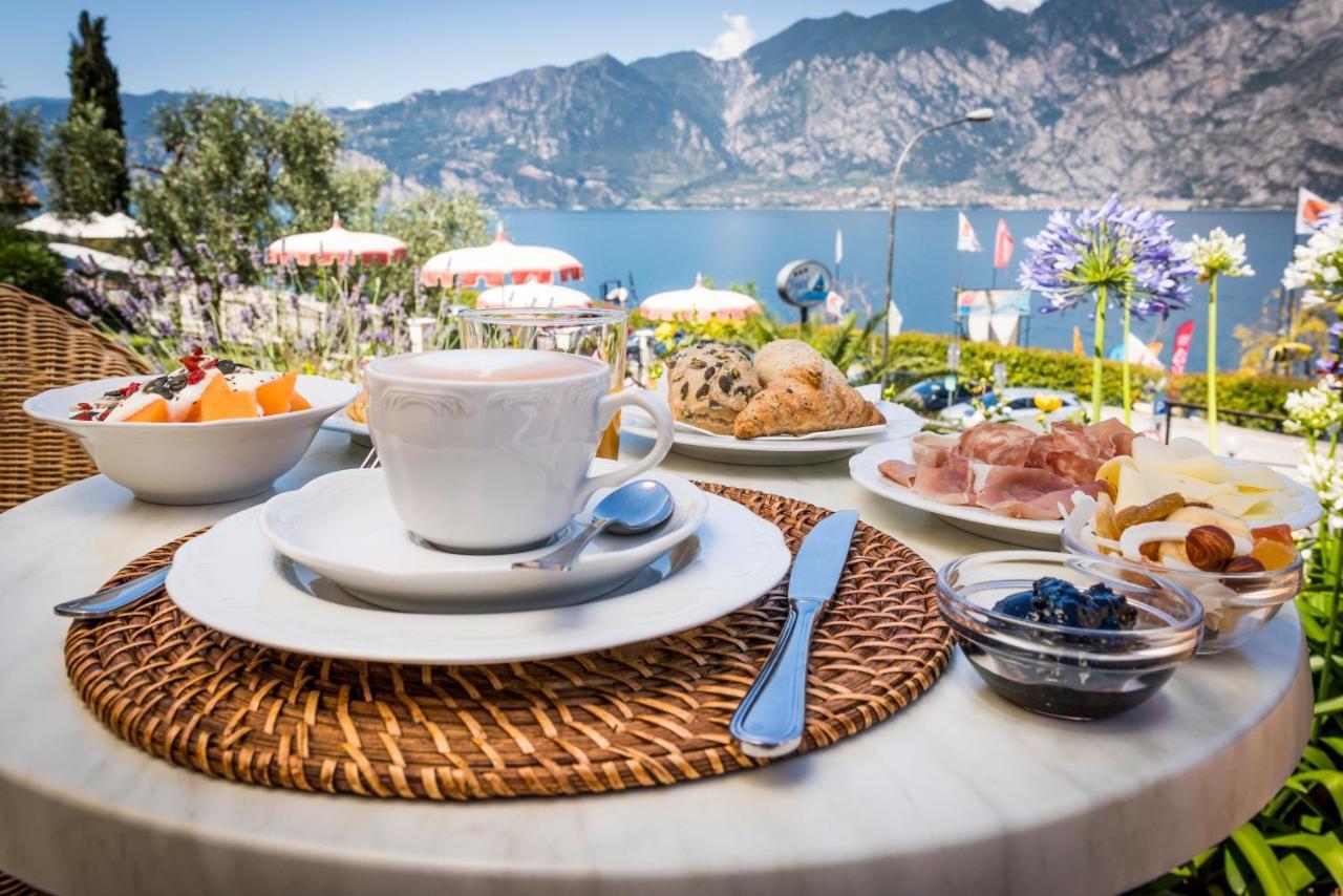 Hotel Oasi 3*